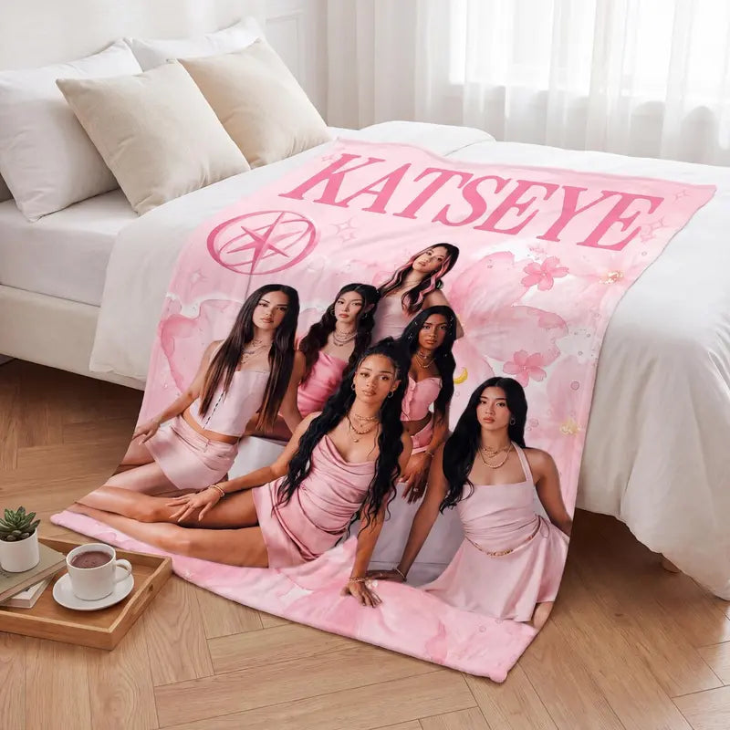 KATSEYE Eyekon Fleece Blanket Soft Cozy Throw for Fans Pinky Up Trend Viral Merch Gift for Concert Tour Birthday Holiday Bedroom Decor Winter Warm Throw Blanket for Couch Bed Dorm