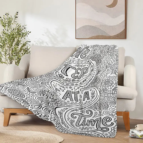Adult Stress Relief Coloring Flannel Blanket, Creative Hand-Painted Graffiti Sofa Cover Blanket, Home Leisure Decorative Nap Blanket, Reusable Coloring And Graffiti Warm Blanket
